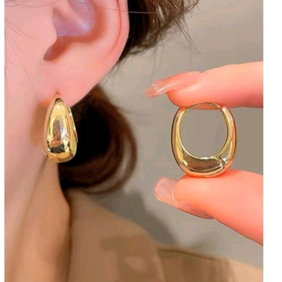 Anthropologie French Minimalist Huggie Hoop Trendy Thick Gold Earrings - Picture 2 of 3
